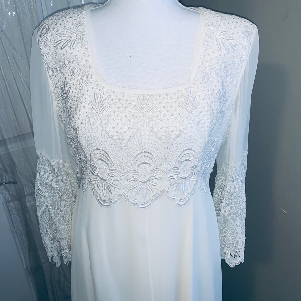 Wedding Dress Veil Mature Bell Sleeve Train Lovely